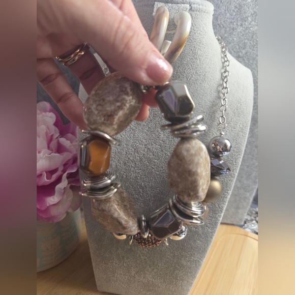 Silver, Gold, & Brown Necklace Jewelry Set - Picture 5 of 6